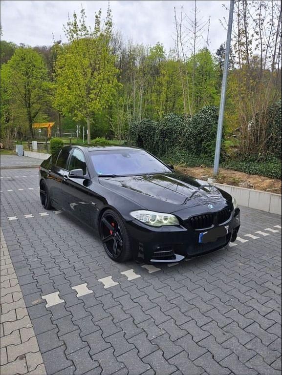 Schwarz Gebraucht 2010 BMW 520 Performance Limousine | 10.500 € (Fairer Preis) - Bild 1/4