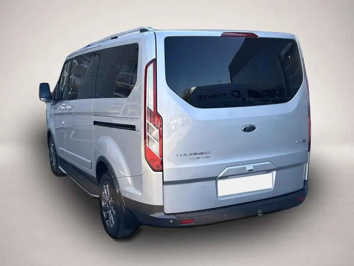 Gebraucht Ford Tourneo Custom Active 185 PS (136 kW) 2022 Manufacturer Van