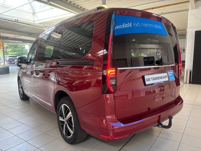 Gebraucht VW Caddy Maxi Style 116 PS (85 kW) 2024 Fortanarot (metallic) Van / Kleinbus