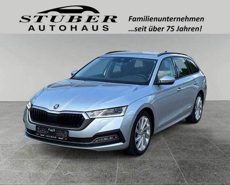 Brilliantsilber metallic Gebraucht 2021 Skoda Octavia Style Kombi | 22.390 € (Fairer Preis) - Bild 1/4