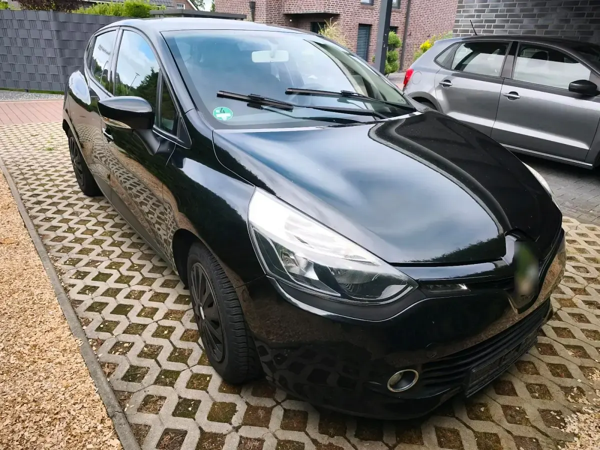 Gebraucht Renault Clio 73 PS (53 kW) 2014 Schwarz Kleinwagen