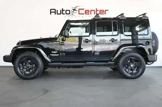 Gebraucht Jeep Wrangler Unlimited Sahara 405 PS (297 kW) 2014 Schwarz SUV