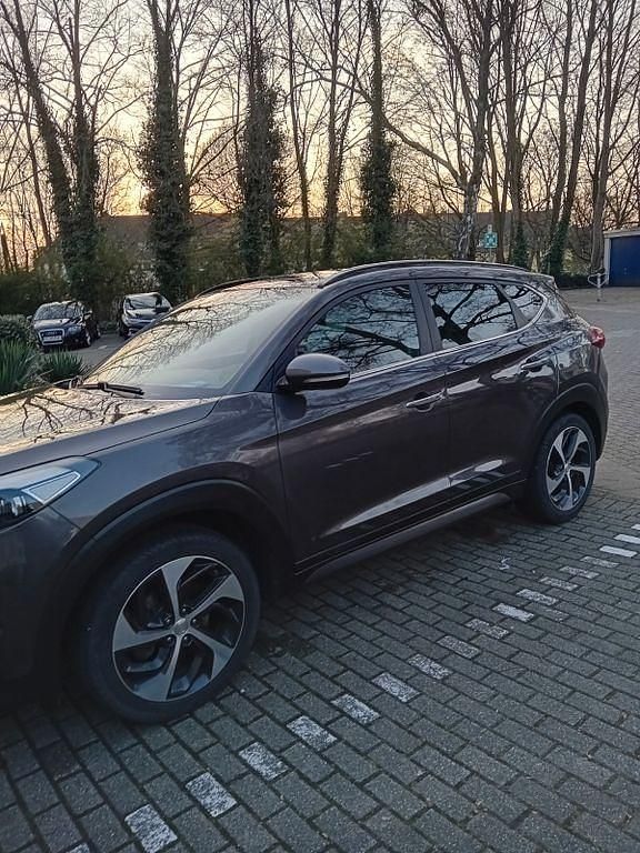 Gebraucht Hyundai Tucson 177 PS (130 kW) 2017 Braun SUV