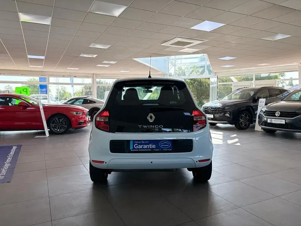 Gebraucht Renault Twingo Intens 90 PS (66 kW) 2019 Weiß Kleinwagen