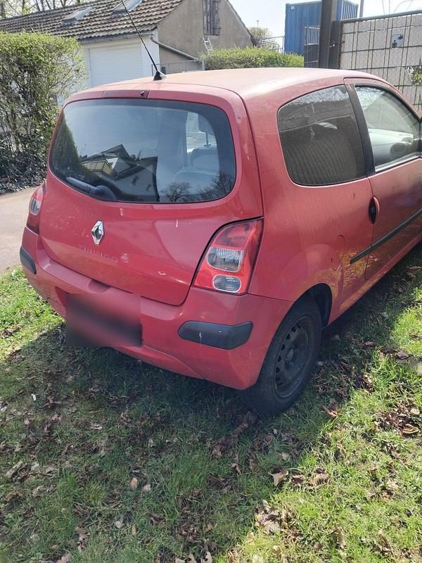 Gebraucht Renault Twingo 75 PS (55 kW) 2009 Rot Kleinwagen