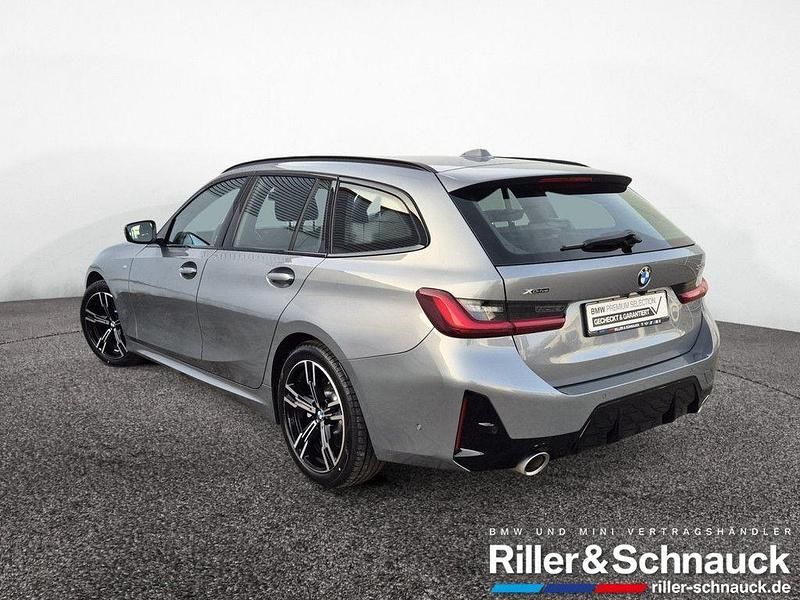 Gebraucht BMW 330 M Sport 245 PS (180 kW) 2025 Skyscraper grau Kombi
