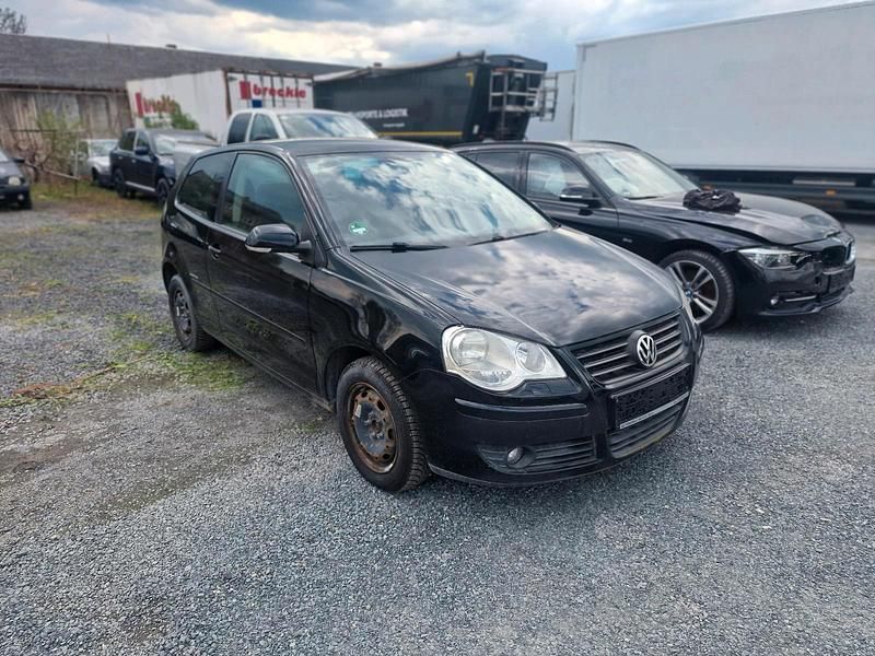 Second-hand VW Polo 69 CP (50 kW) 2008 Negru Hatchback