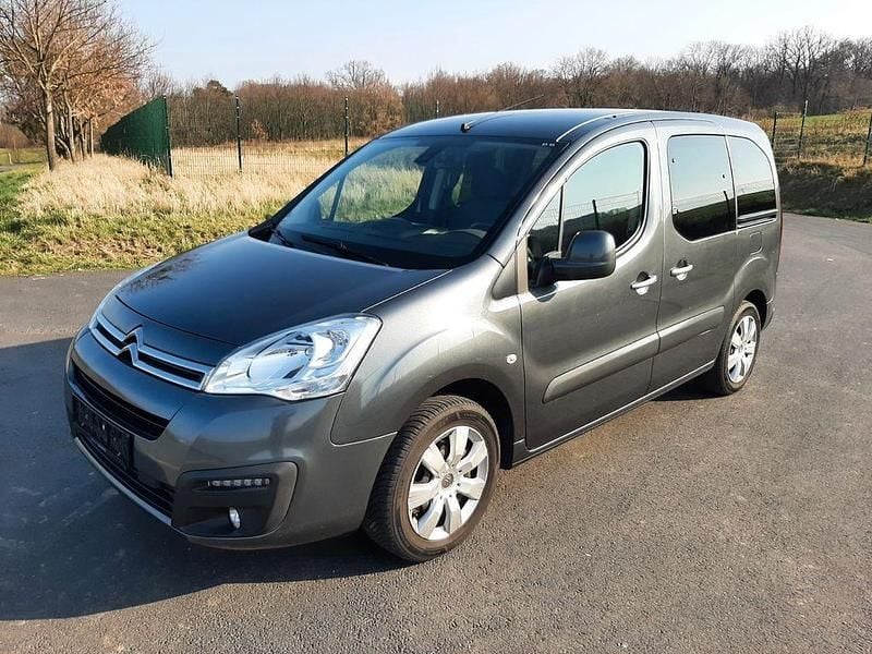 Gebraucht Citroën Berlingo PureTech 110 PS (80 kW) 2018 Grau Van / Kleinbus