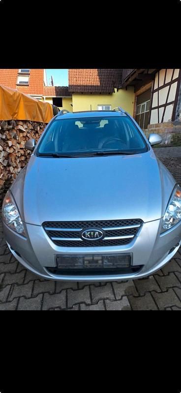 Gebraucht Kia Ceed 140 PS (102 kW) 2007 Kleinwagen