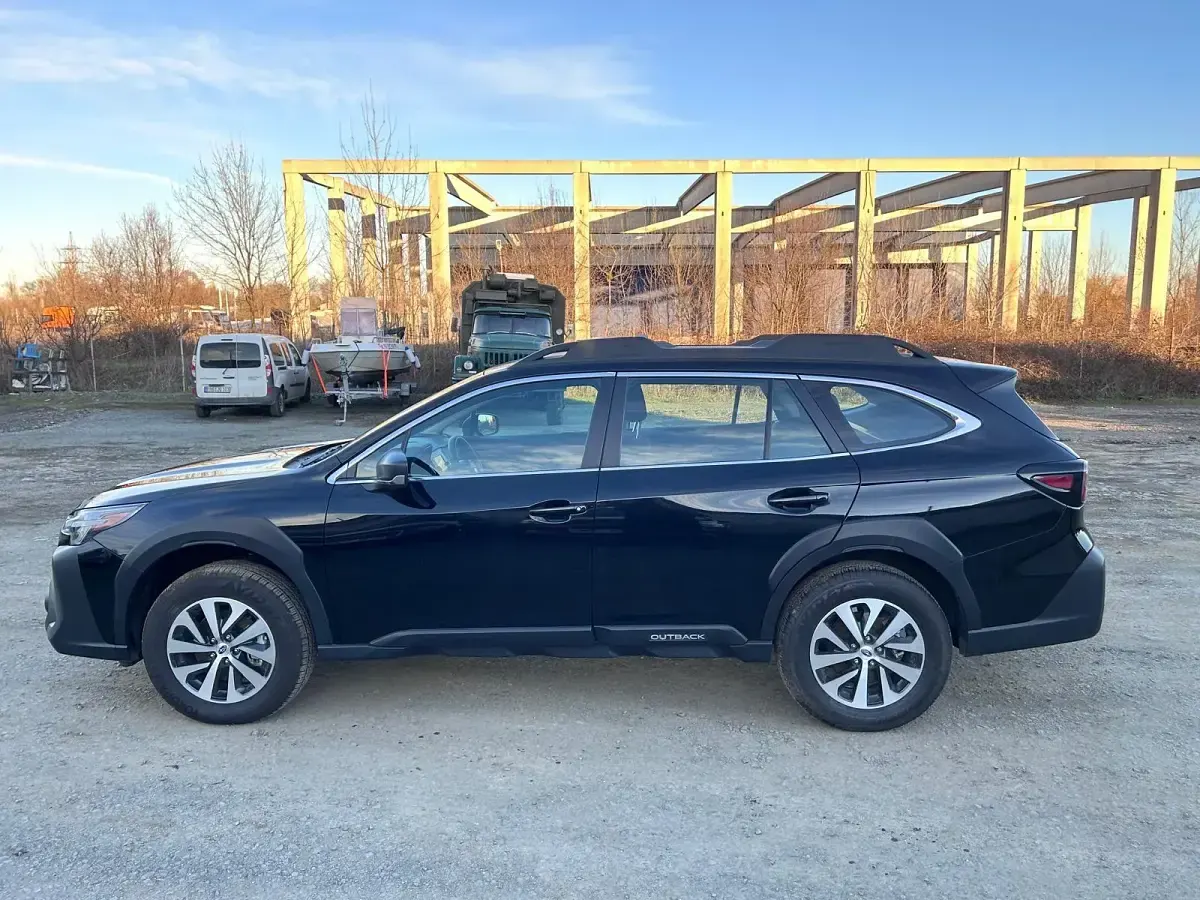 Gebraucht Subaru Outback 125 PS (91 kW) 2024 Schwarz Kombi