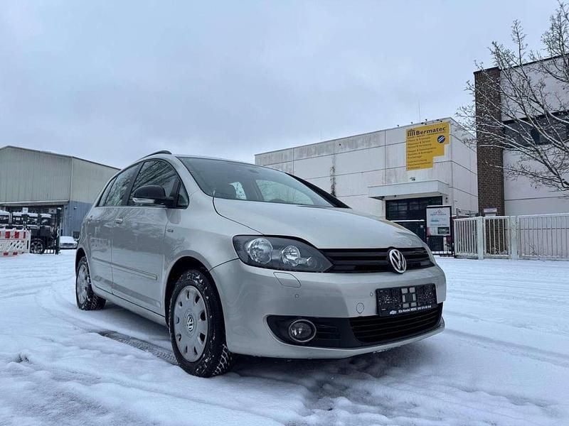 Gebraucht VW Golf VII Match 122 PS (89 kW) 2012 Silver leaf metallic Kleinwagen