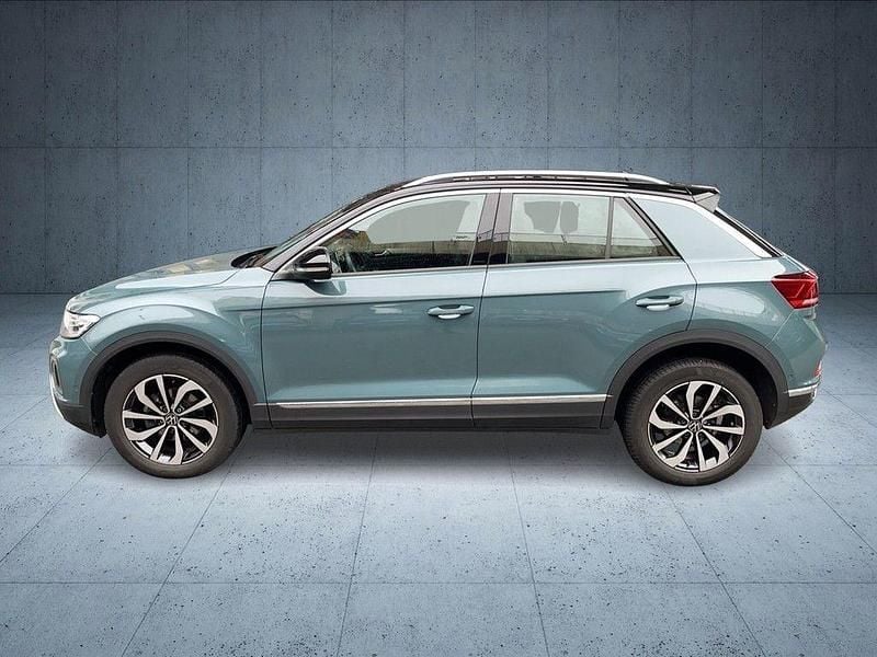Gebraucht VW T-Roc Style 110 PS (80 kW) 2022 Petroleum blue metallic (metallic) SUV