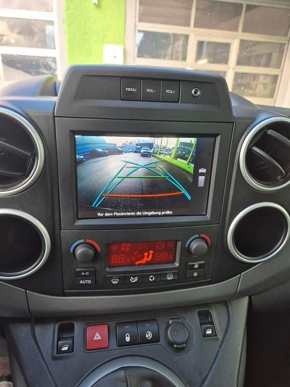 Gebraucht Peugeot Partner Tepee Allure 110 PS (80 kW) 2017 Grau Van / Kleinbus