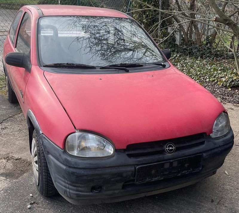 Gebraucht Opel Corsa 65 PS (47 kW) 1994 Rot Kleinwagen
