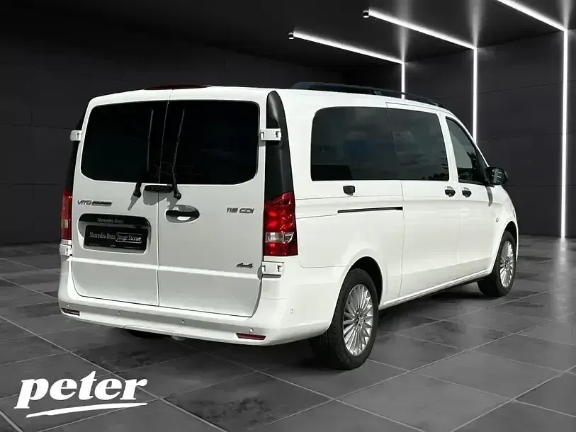 Gebraucht Mercedes Vito 163 PS (119 kW) 2025 Arktikweiß Van