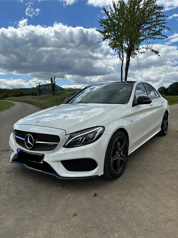 Weiß Gebraucht 2016 Mercedes C43 AMG AMG Limousine | 33.900 € (Fairer Preis) - Bild 1/4