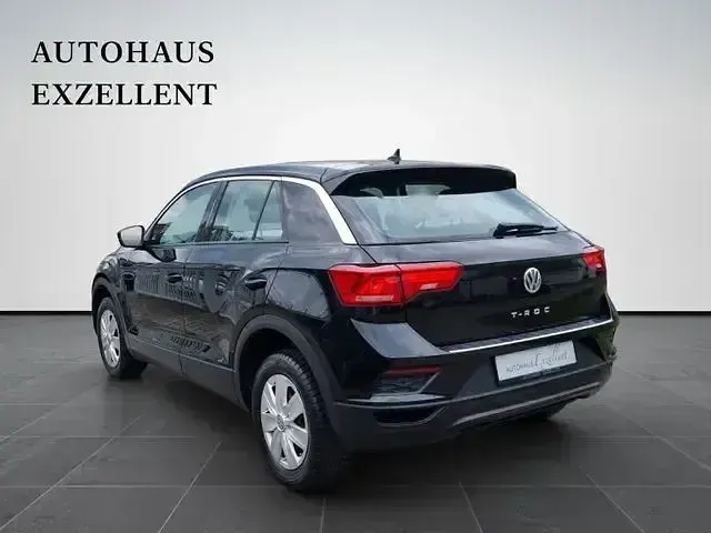 Używany VW T-Roc Basis 150 KM (110 kW) 2018 Czarny SUV