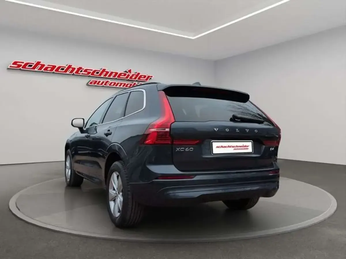 Gebraucht Volvo XC60 Core 197 PS (144 kW) 2023 Blau SUV