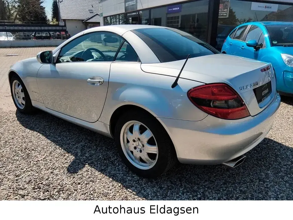 Gebraucht Mercedes SLK200 184 PS (135 kW) 2008 Silber Cabrio