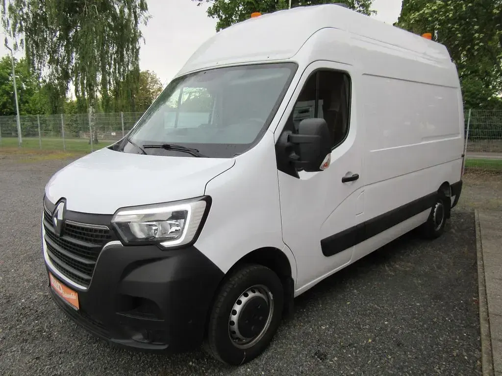 Gebraucht Renault Master 136 PS (100 kW) 2021 Weiß Van / Kleinbus