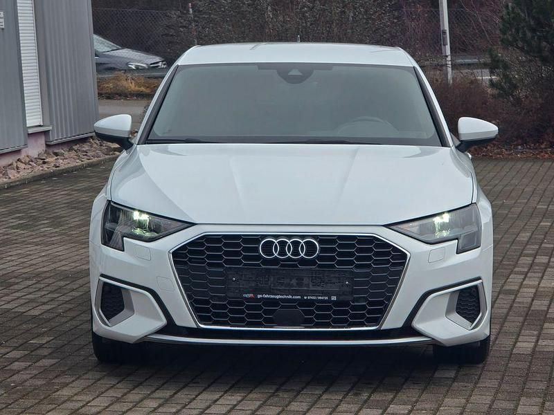 Gebraucht Audi A3 Advanced 116 PS (85 kW) 2023 Weiß Limousine