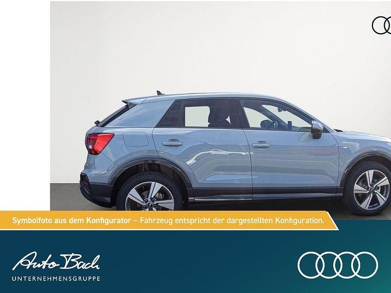 Nowe Audi Q2 S-Line 150 KM (110 kW) 2026 Szary SUV