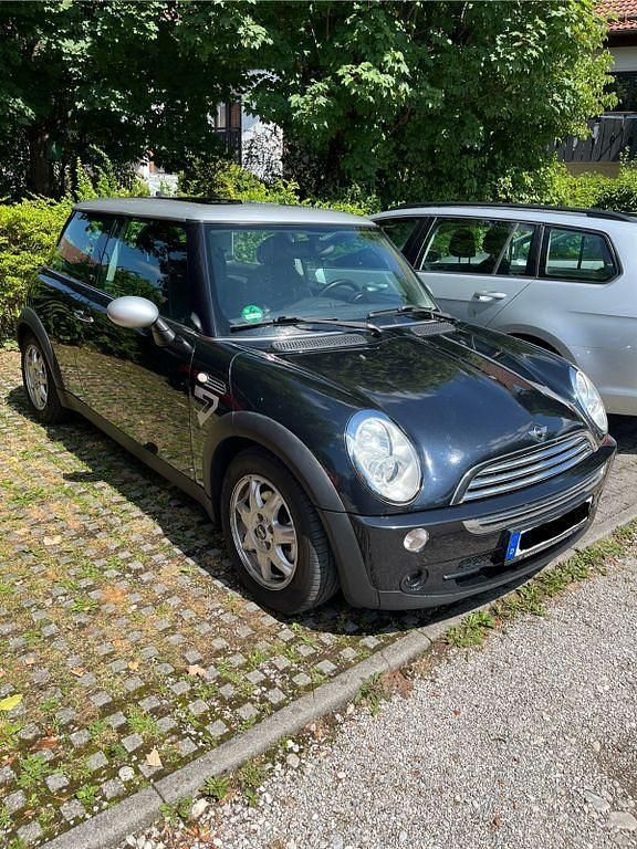 Schwarz Gebraucht 2006 Mini Cooper Seven Kleinwagen | 6.000 € (Etwas zu teuer) - Bild 1/4