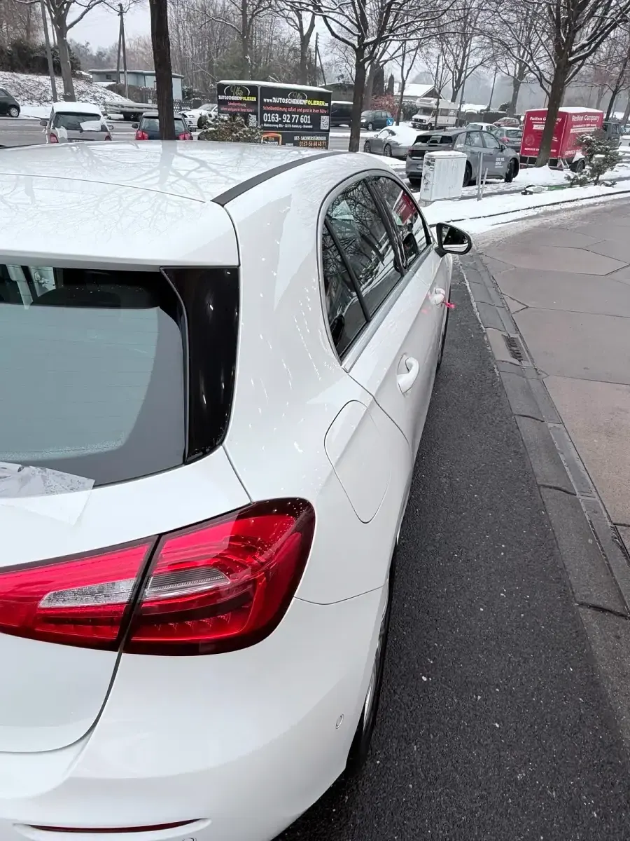 Gebraucht Mercedes A250 160 PS (117 kW) 2020 Weiß Limousine