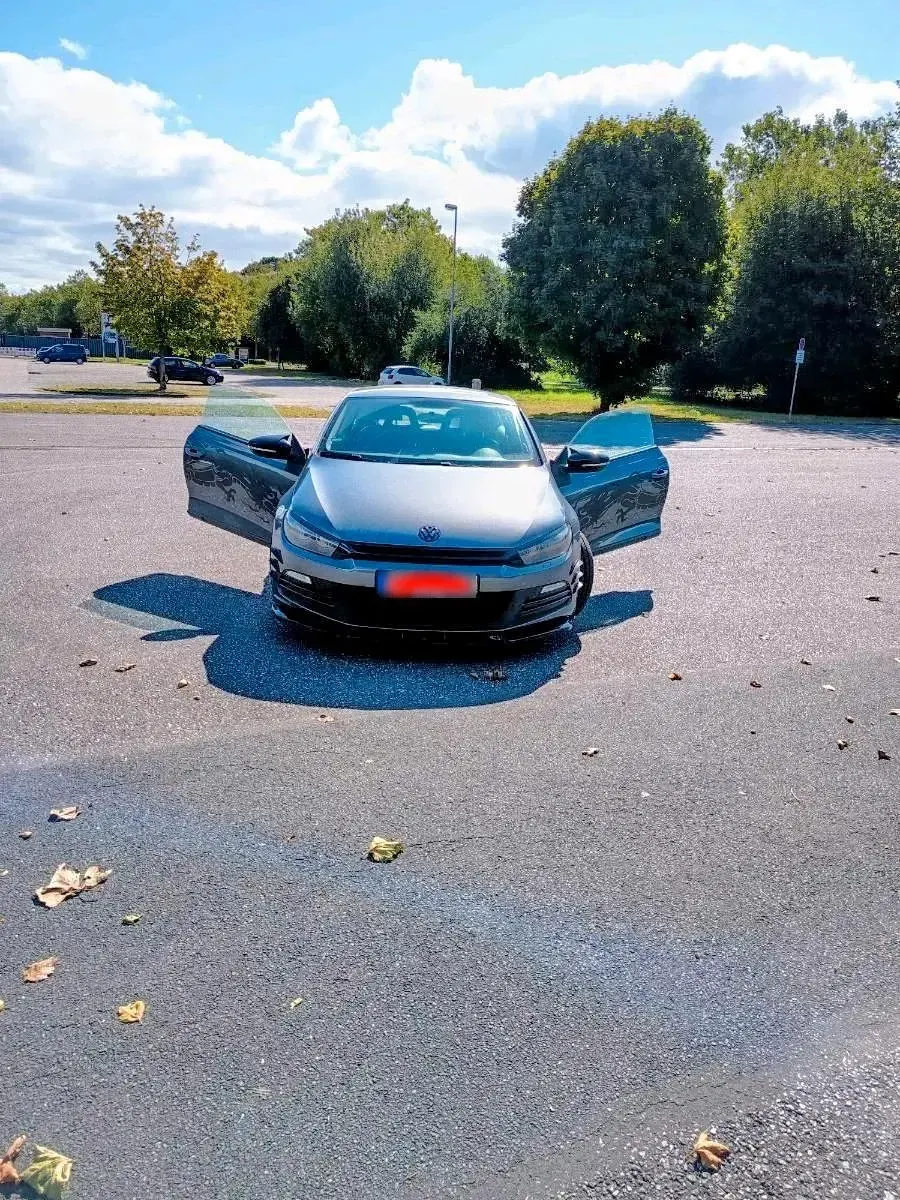 Gebraucht VW Scirocco 140 PS (102 kW) 2012 Grau Coupé