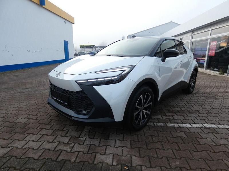 Schwarz Neu 2025 Toyota C-HR SUV | 34.190 € - Bild 1/4