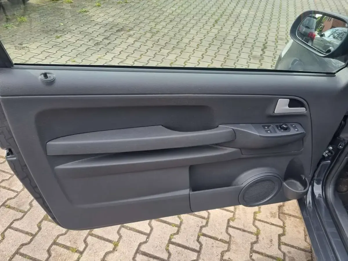 Gebraucht VW Fox 54 PS (39 kW) 2006 Grau Kleinwagen