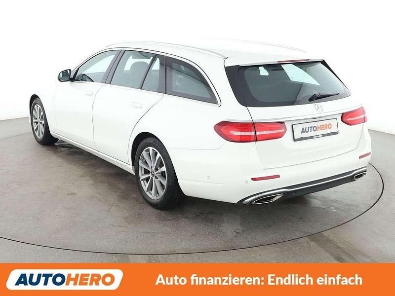 Gebraucht Mercedes E200 Avantgarde 184 PS (135 kW) 2018 Weiß Kombi