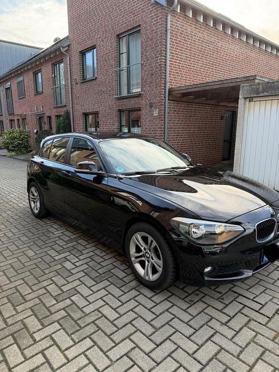 Gebraucht BMW 116 136 PS (100 kW) 2013 Schwarz Kleinwagen