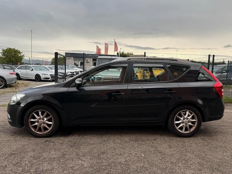 Gebraucht Kia Ceed 116 PS (85 kW) 2010 Schwarz Kleinwagen