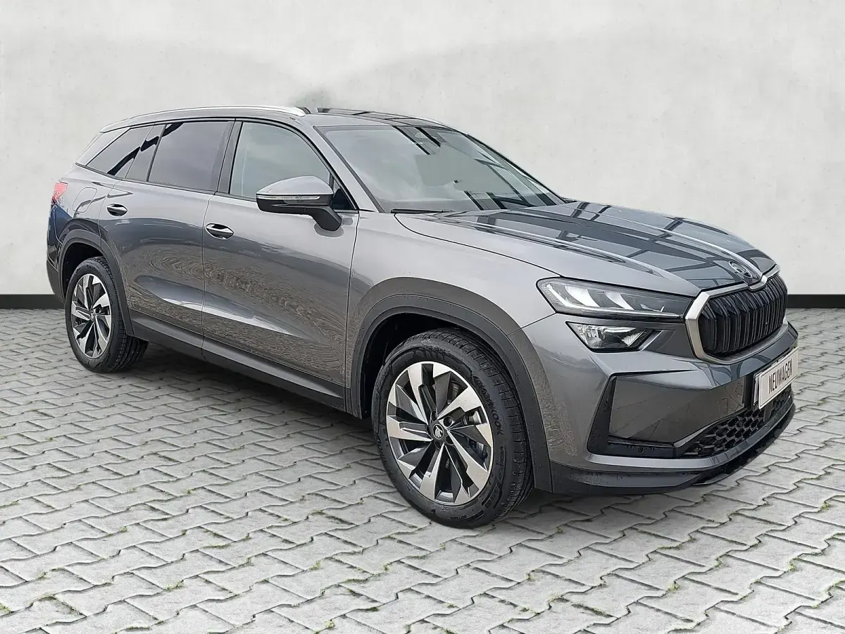 Neu Skoda Kodiaq Selection 150 PS (110 kW) 2026 Black magic perleffekt SUV