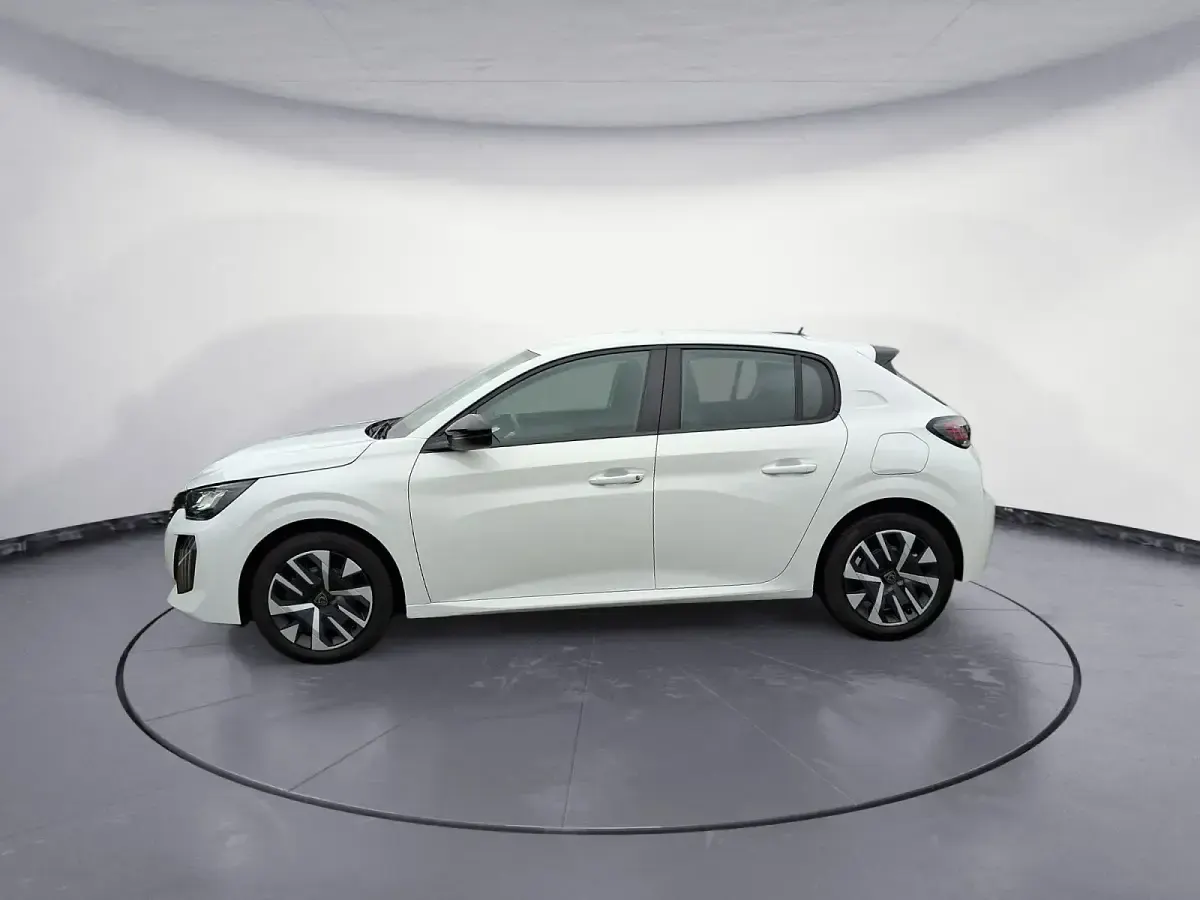 Gebraucht Peugeot 208 Active 101 PS (74 kW) 2024 Kleinwagen