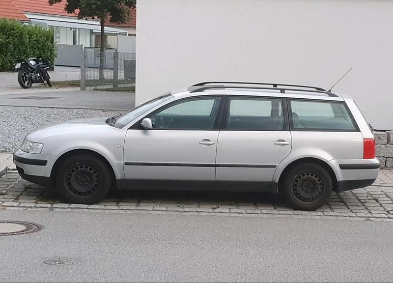 Gebraucht VW Passat Trendline 150 PS (110 kW) 1999 Silber Kombi