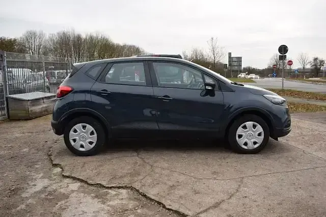 Gebraucht Renault Captur Life 90 PS (66 kW) 2017 Blau SUV