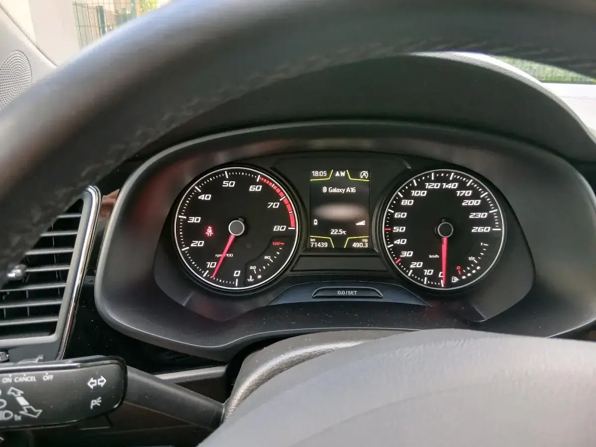 Gebraucht Seat Leon 125 PS (91 kW) 2015 Weiß Kleinwagen