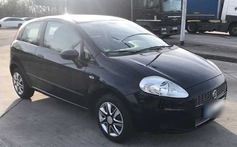 Gebraucht Fiat Punto 65 PS (47 kW) 2009 Schwarz Kleinwagen