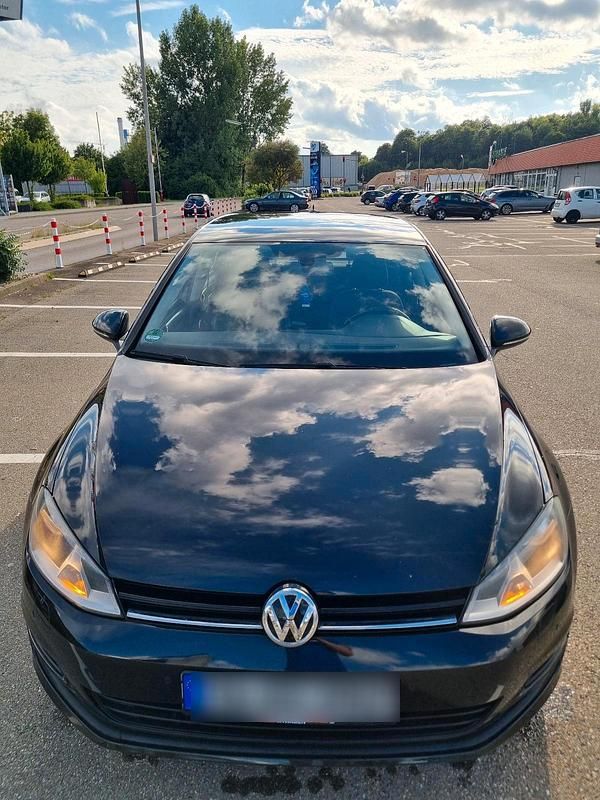 Schwarz Gebraucht 2013 VW Golf VII Comfortline Limousine | 7.400 € (Etwas zu teuer) - Bild 1/4