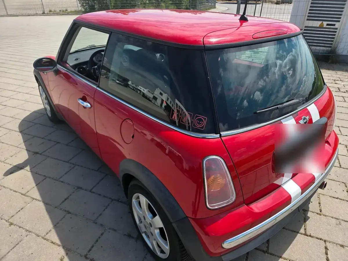 Gebraucht Mini ONE 90 PS (66 kW) 2002 Rot Kleinwagen