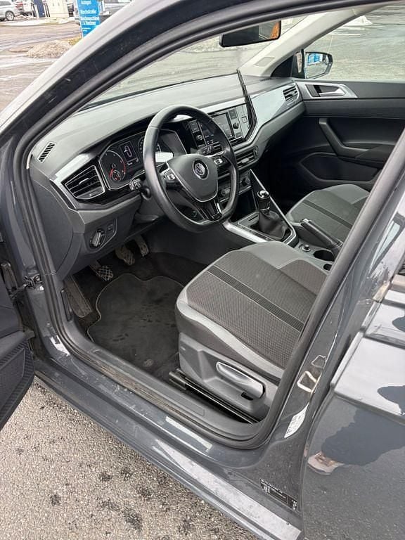 Gebraucht VW Polo Highline 95 PS (69 kW) 2018 Grau Kleinwagen