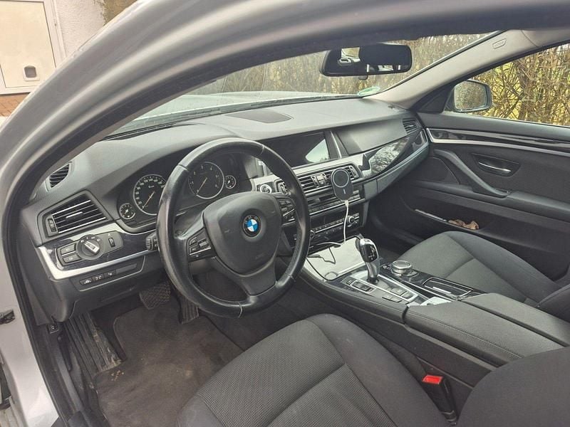 Gebraucht BMW 525 218 PS (160 kW) 2014 Grau Kombi