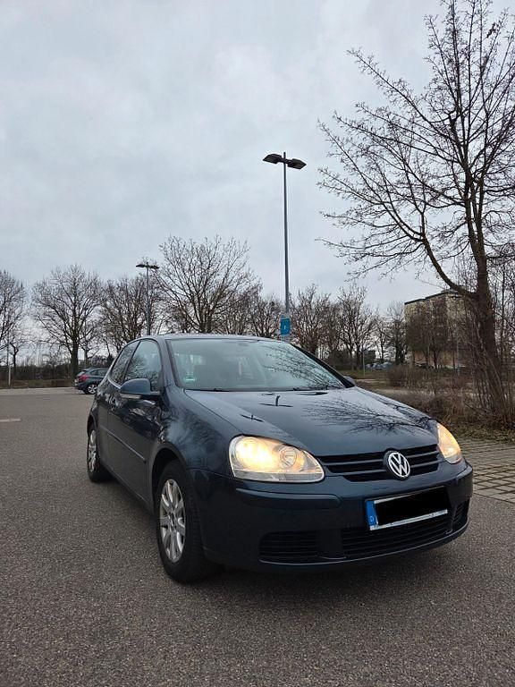 Gebraucht VW Golf IV Comfortline 102 PS (75 kW) 2004 Blau Limousine