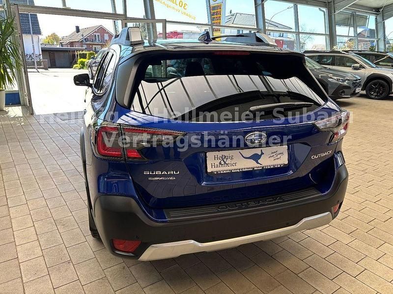 Gebraucht Subaru Outback Platinum 169 PS (124 kW) 2022 Sapphire blue (metallic) Kombi