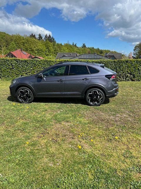 Neu VW Taigo R-line 116 PS (85 kW) 2026 Grau SUV