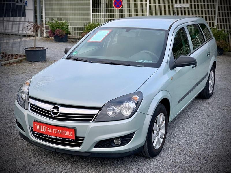 Grün Gebraucht 2009 Opel Astra Selection Kombi | 3.290 € (Etwas zu teuer) - Bild 1/4