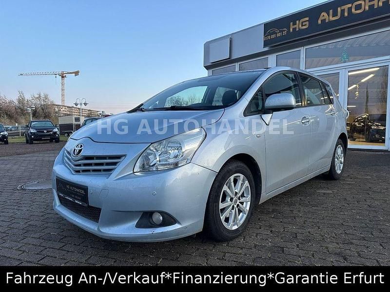 Blau Gebraucht 2011 Toyota Verso Edition Van / Kleinbus | 6.000 € (Guter Preis) - Bild 1/3