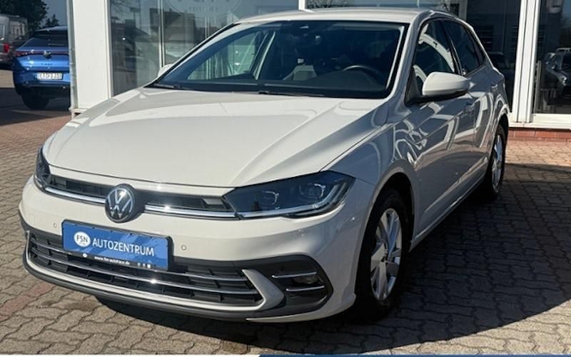 Gebraucht VW Polo Style 95 PS (69 kW) 2024 Grau Kleinwagen